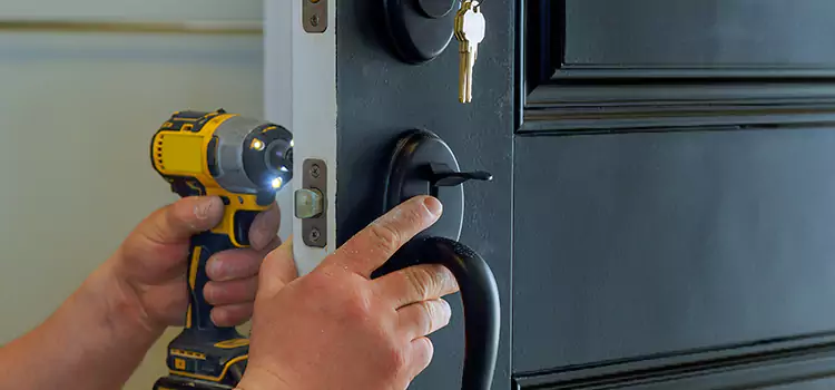 Commercial Door Lock Installation Anjou