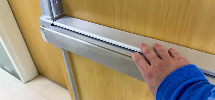 Installing a Push Bar on a Door Anjou